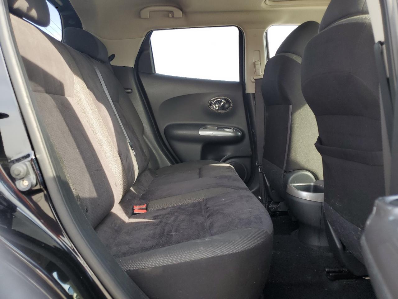 NISSAN JUKE 2011 — 12