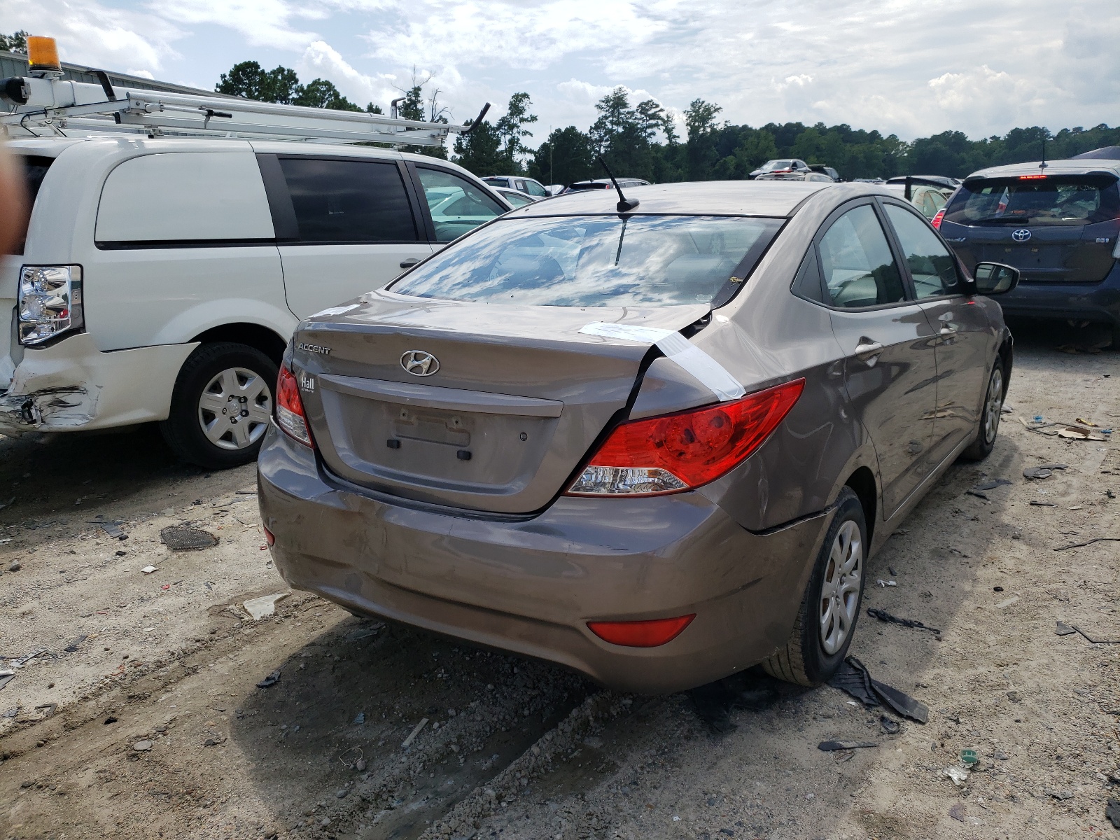 2014 HYUNDAI ACCENT GLS