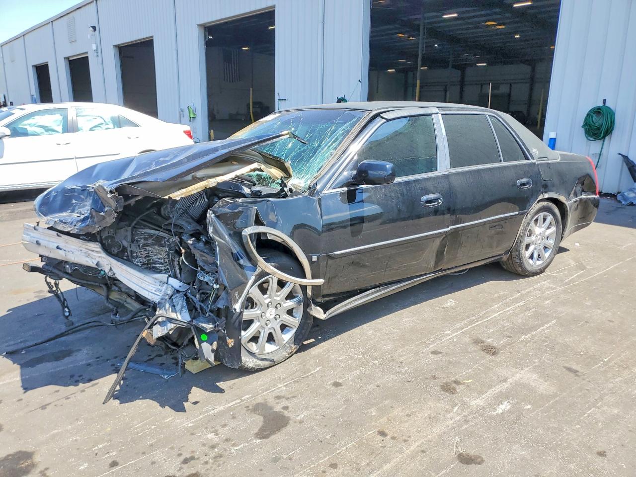 CADILLAC DTS 2009 — 2