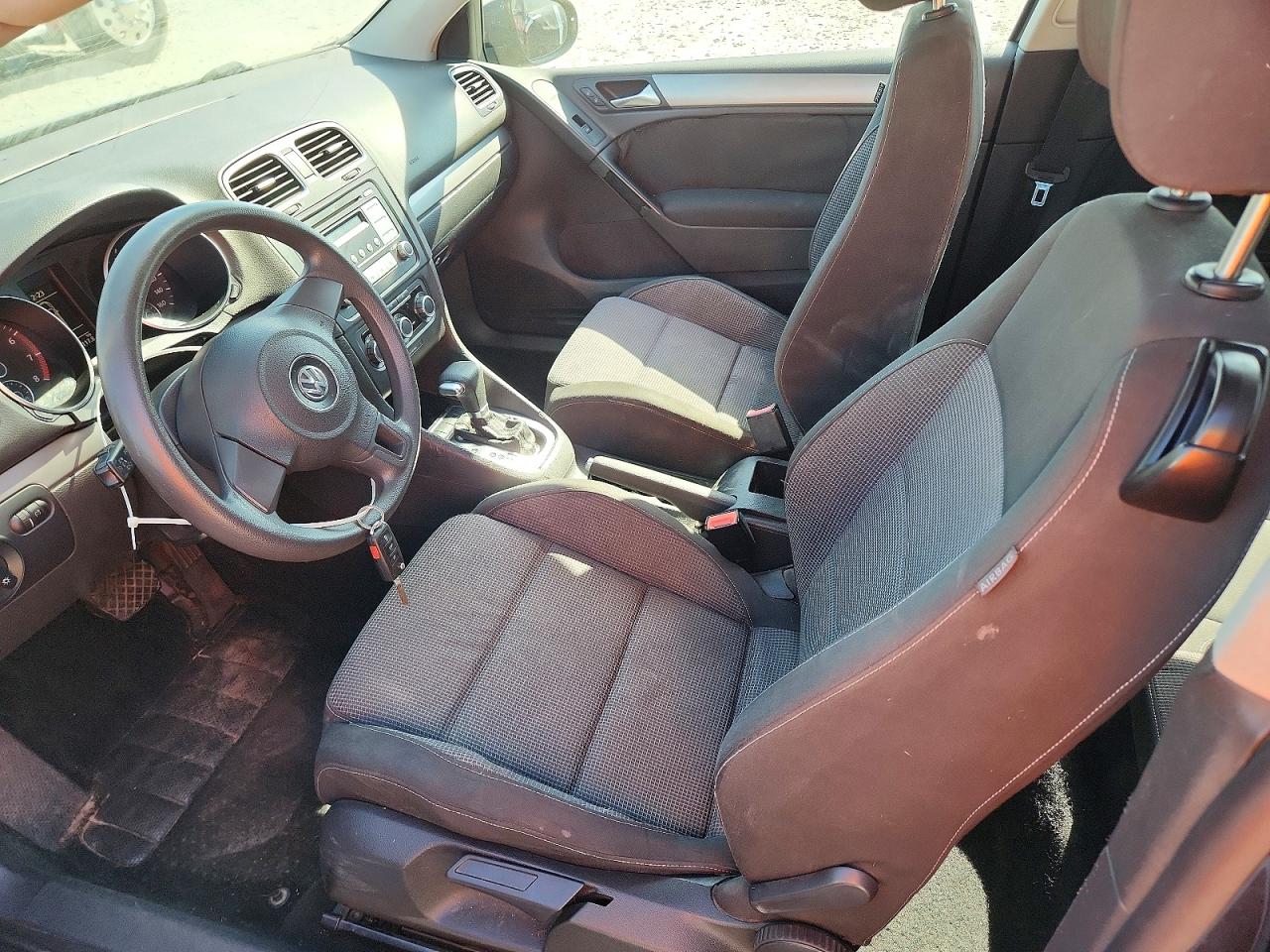 VOLKSWAGEN GOLF 2010 — 8