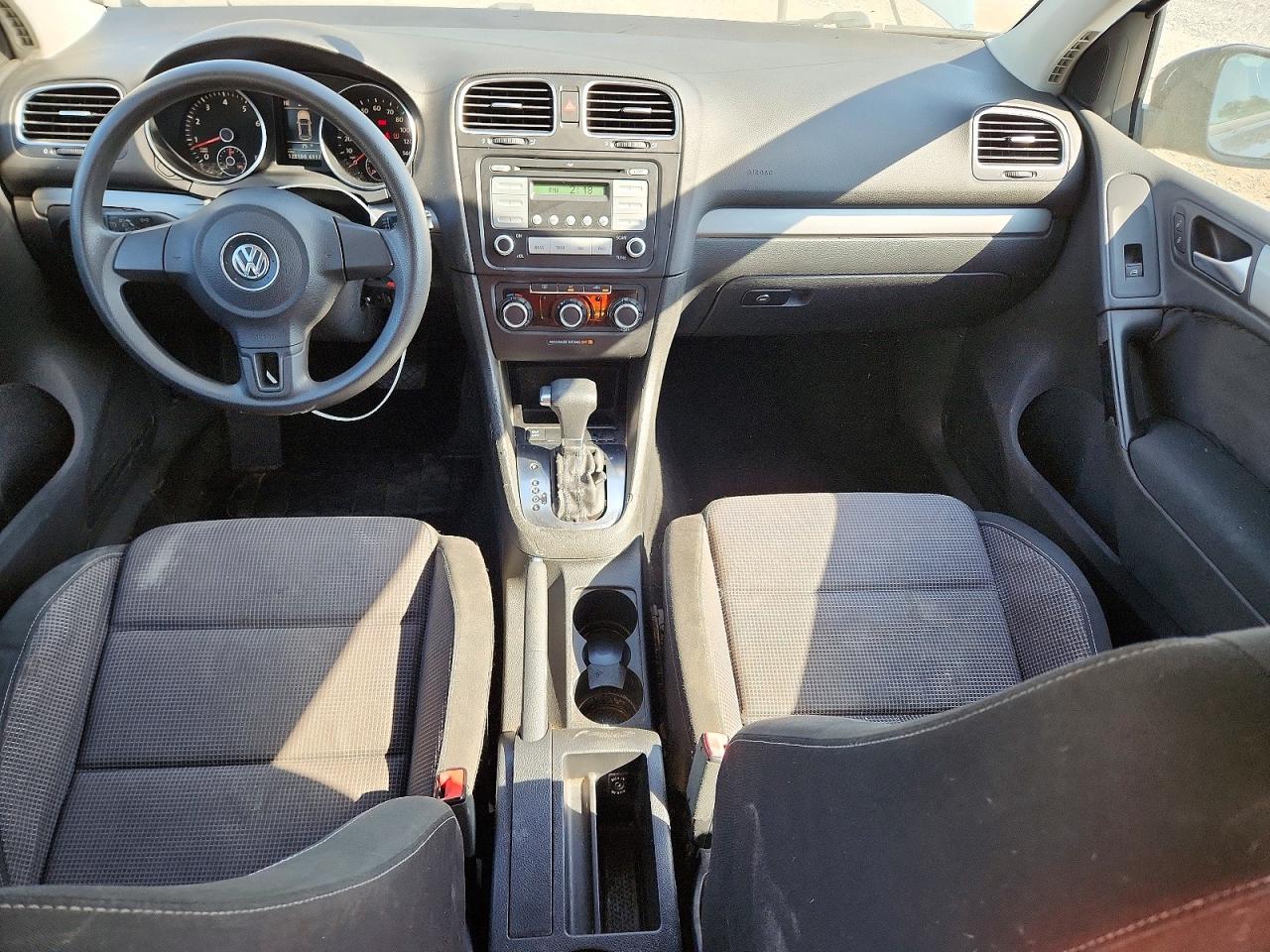 VOLKSWAGEN GOLF 2010 — 9