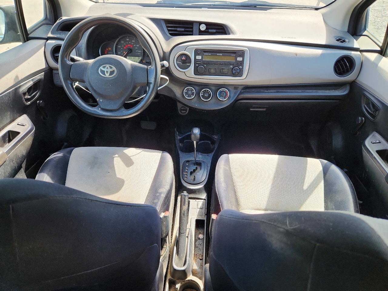 TOYOTA YARIS 2012 — 9