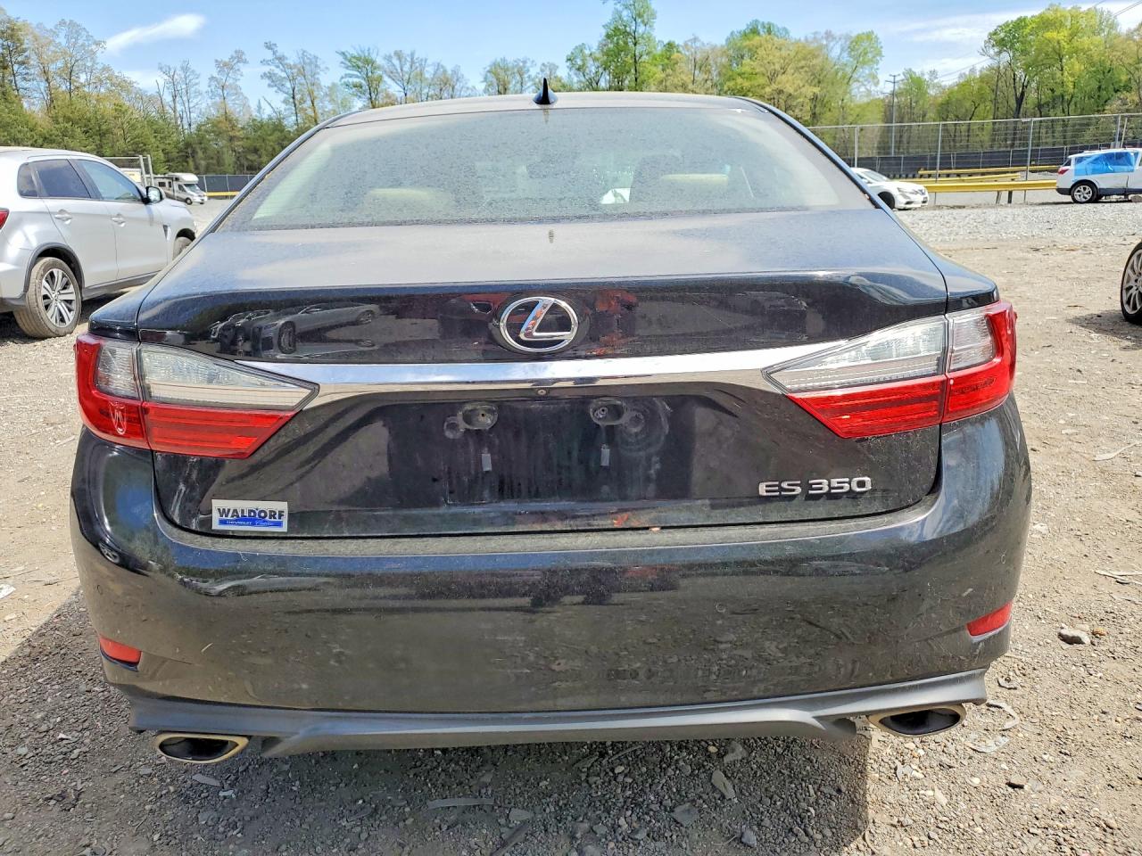 LEXUS ES 2017 — 7