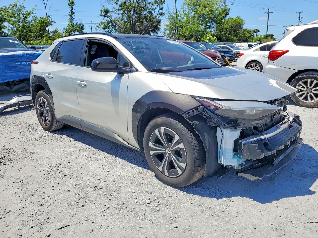 2024 TOYOTA BZ4X XLE