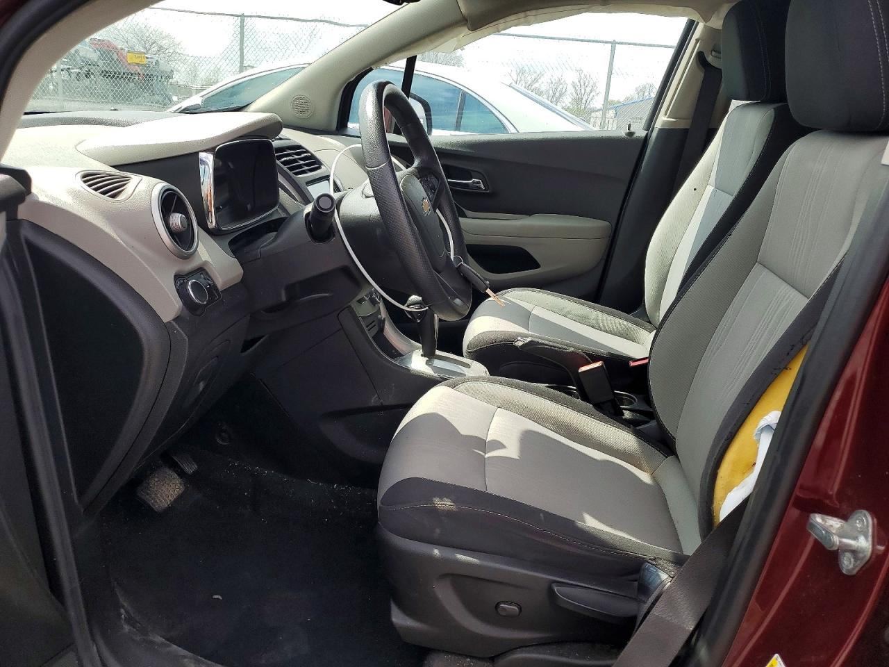 CHEVROLET TRAX 2016 — 8