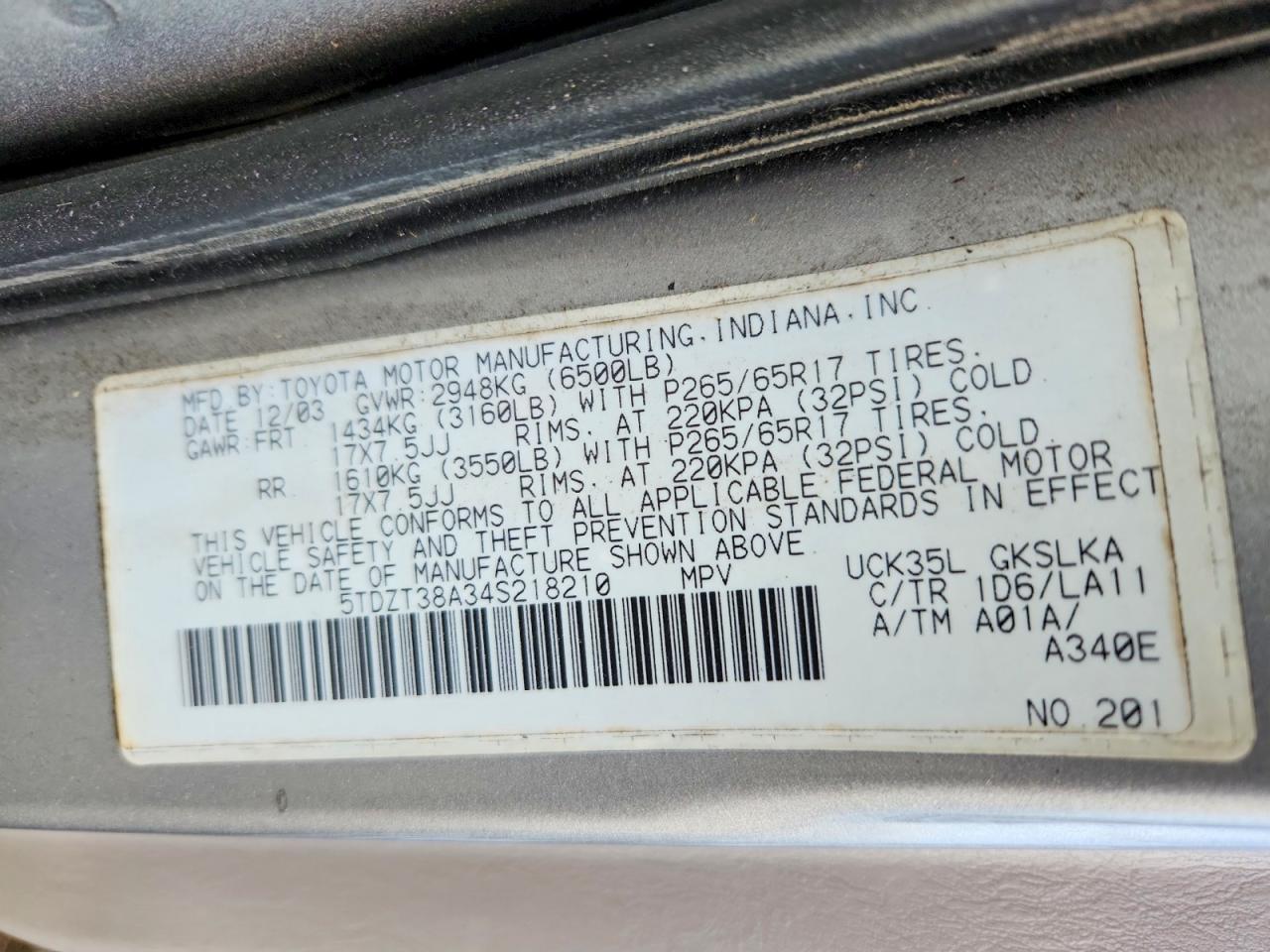TOYOTA SEQUOIA 2004 — 15