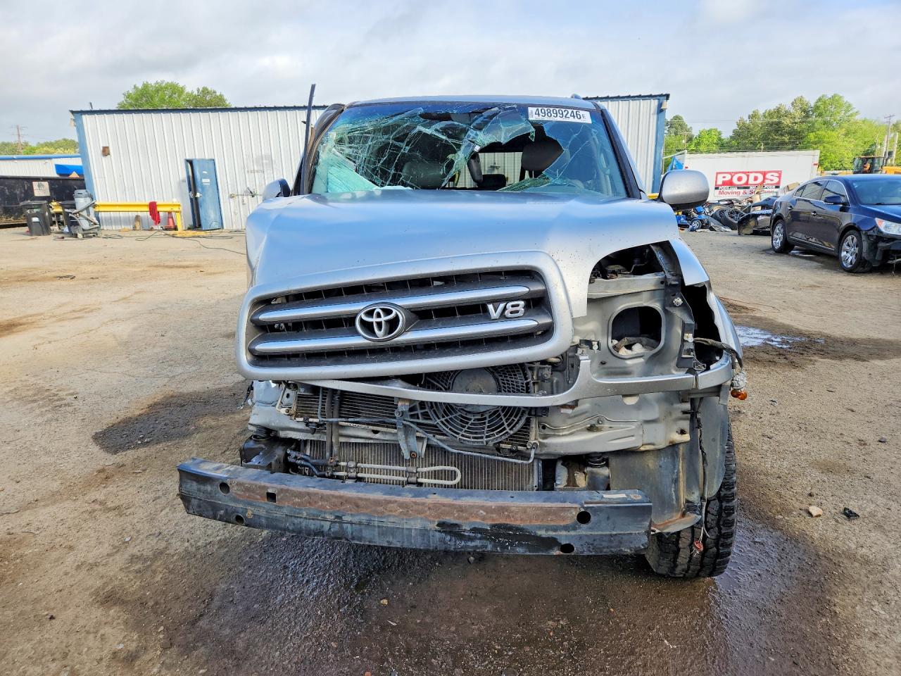 TOYOTA SEQUOIA 2004 — 6