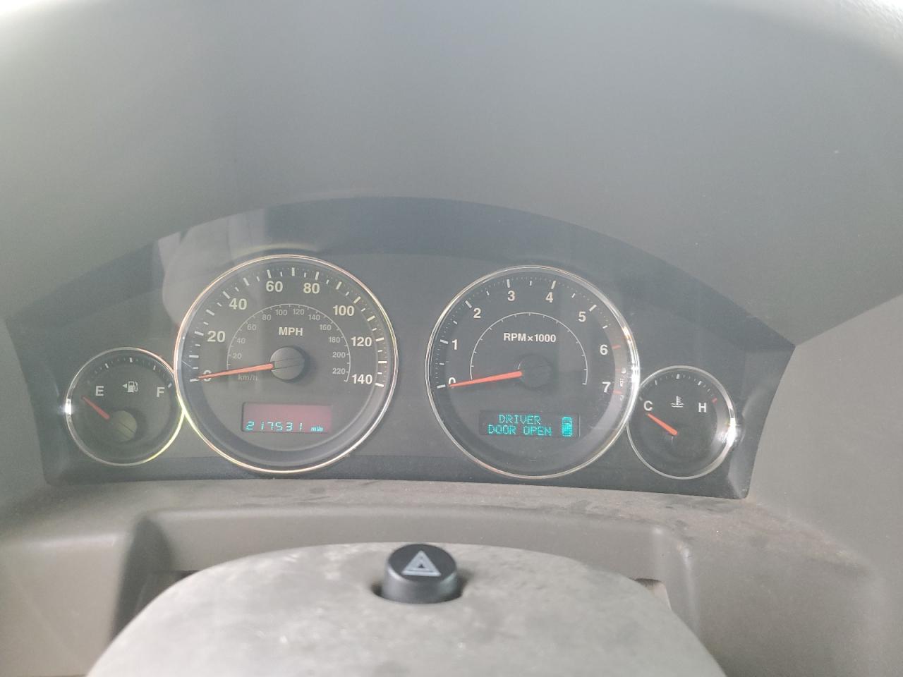 JEEP COMMANDER 2007 — 10