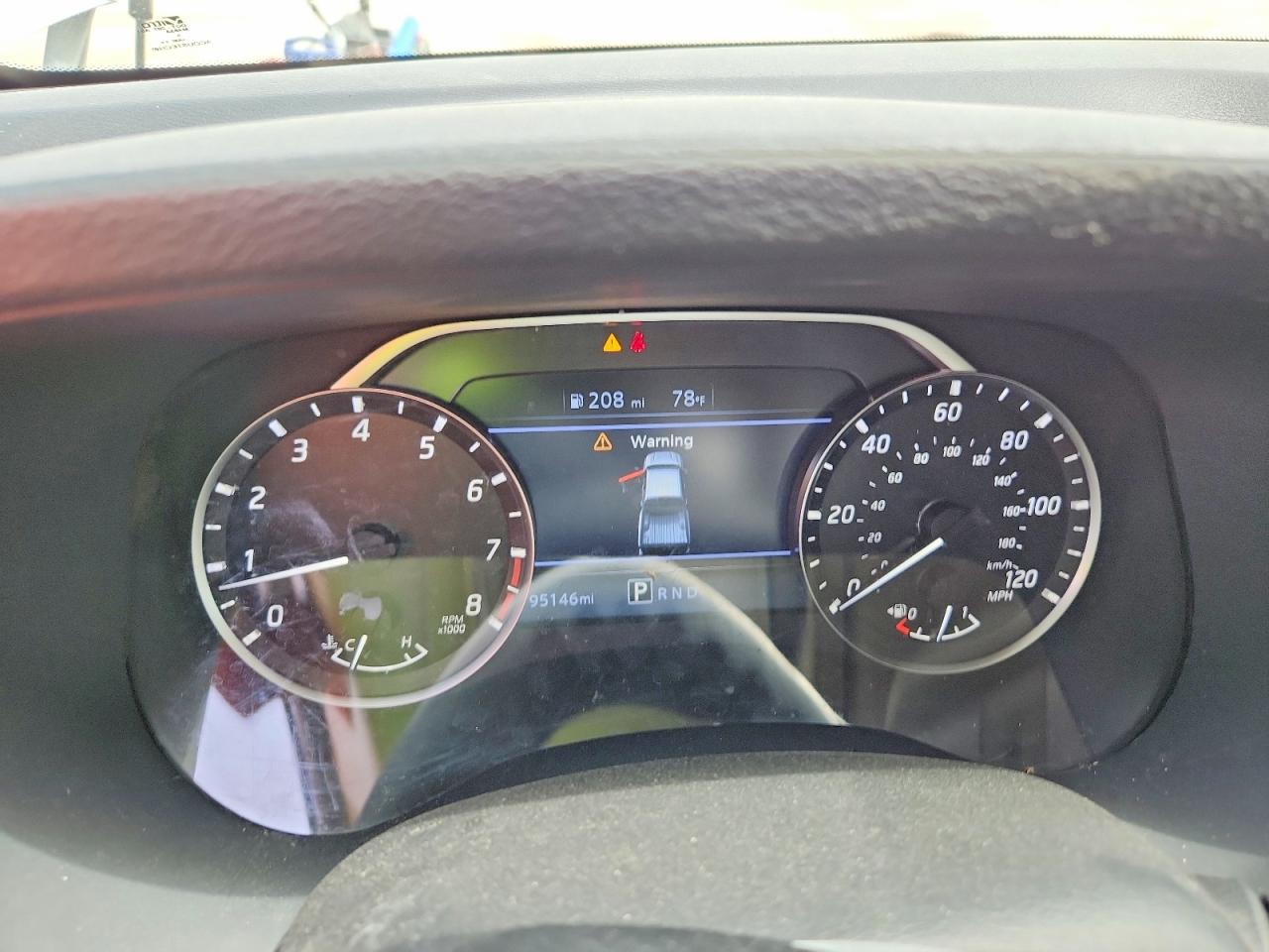 NISSAN FRONTIER 2022 — 10