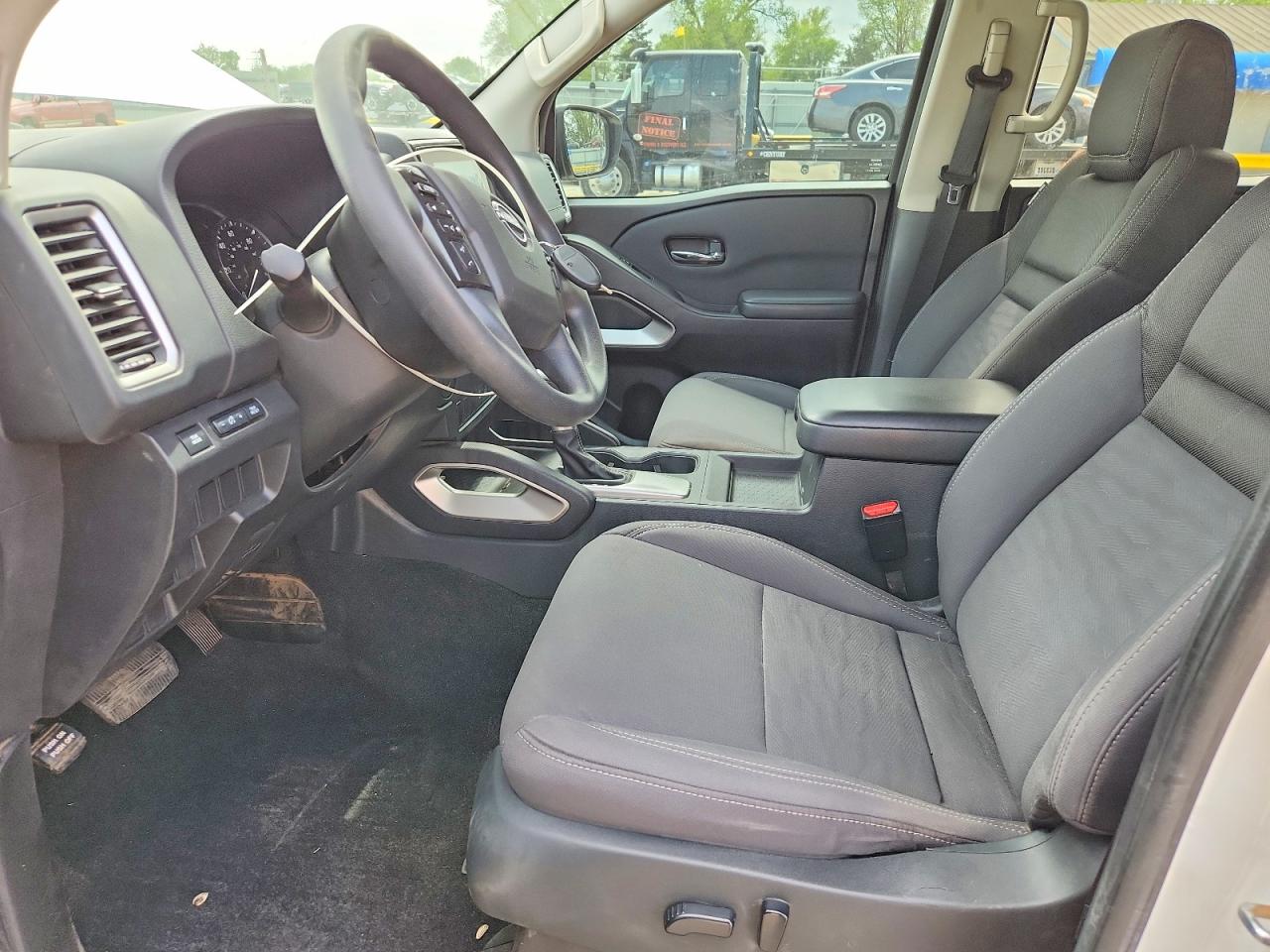 NISSAN FRONTIER 2022 — 8