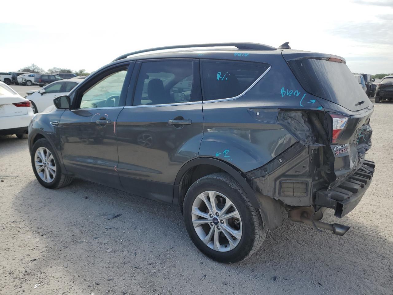 FORD ESCAPE 2018 — 3