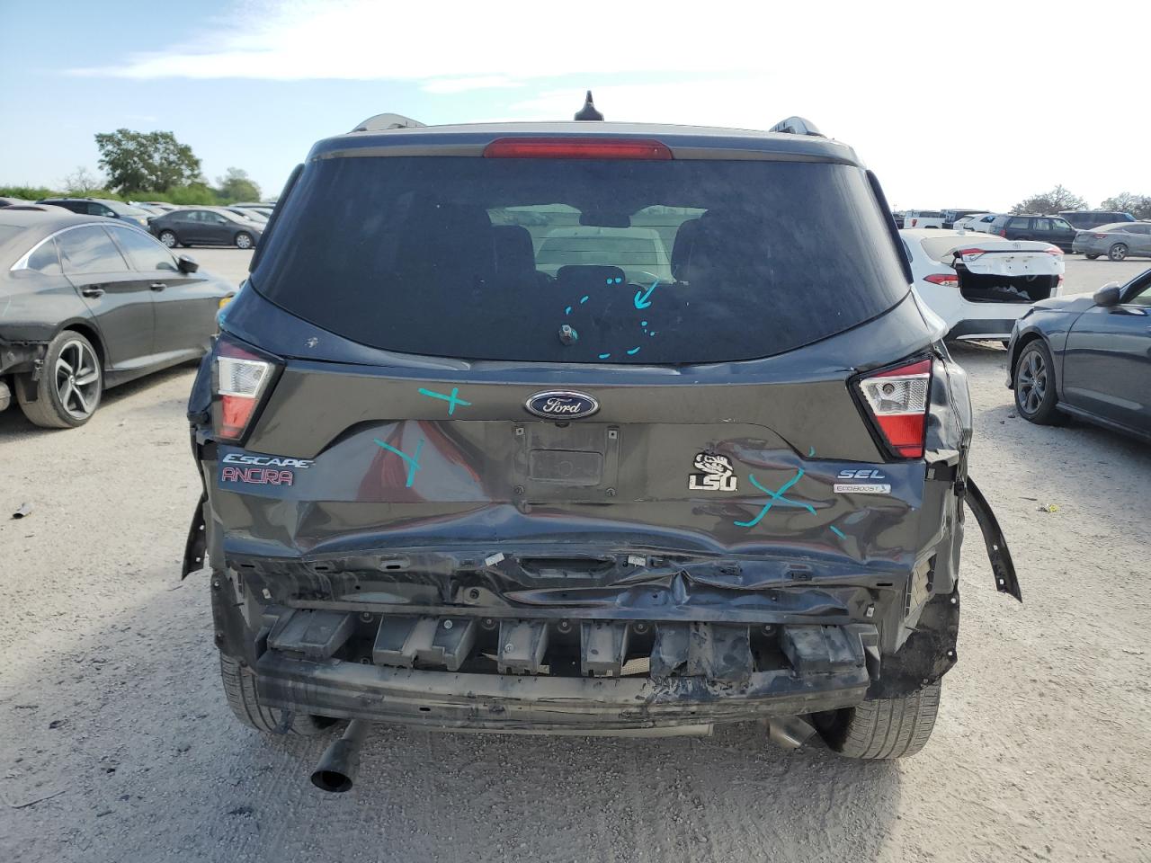 FORD ESCAPE 2018 — 7