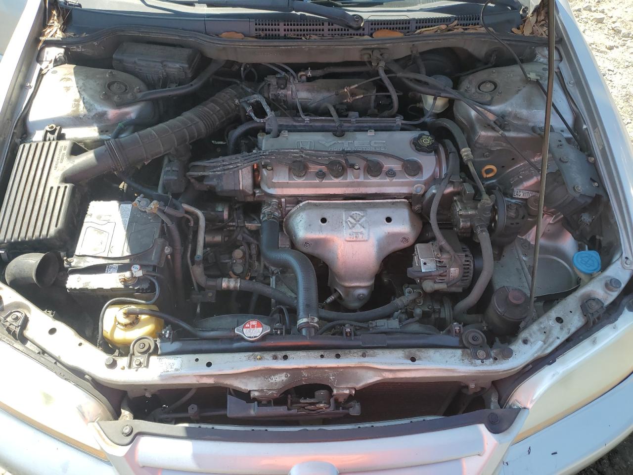 HONDA ACCORD 2001 — 12