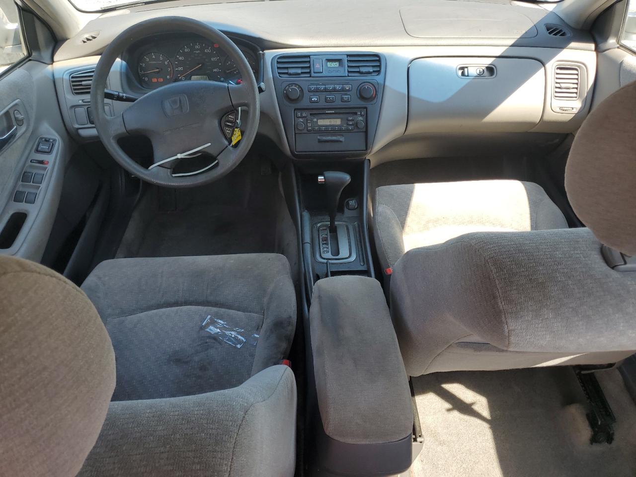 HONDA ACCORD 2001 — 9