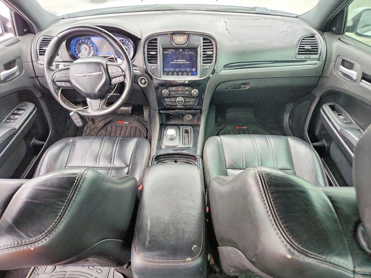 CHRYSLER 300 2020 — 9