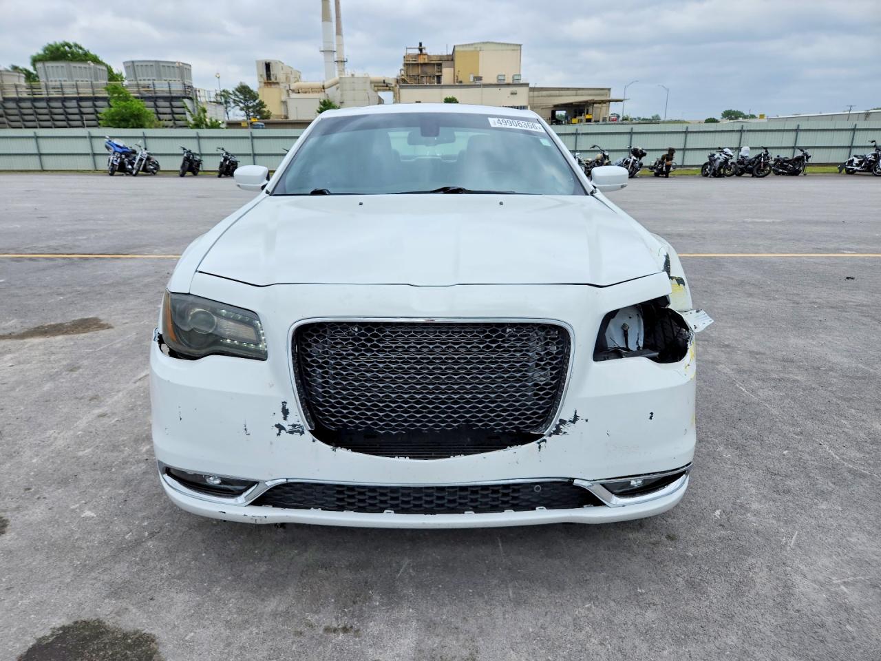 CHRYSLER 300 2020 — 6