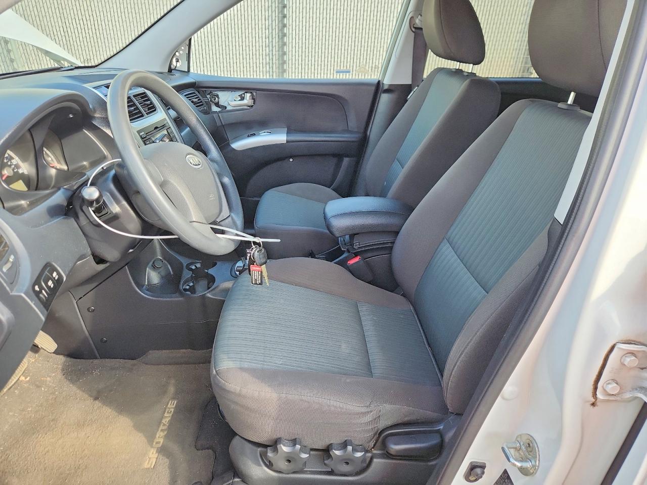 KIA SPORTAGE 2010 — 8