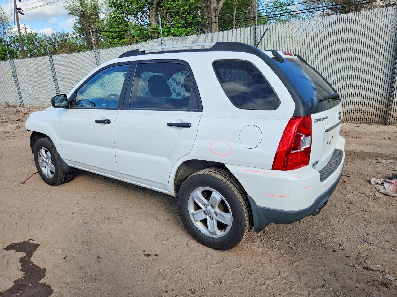 KIA SPORTAGE 2010 — 3