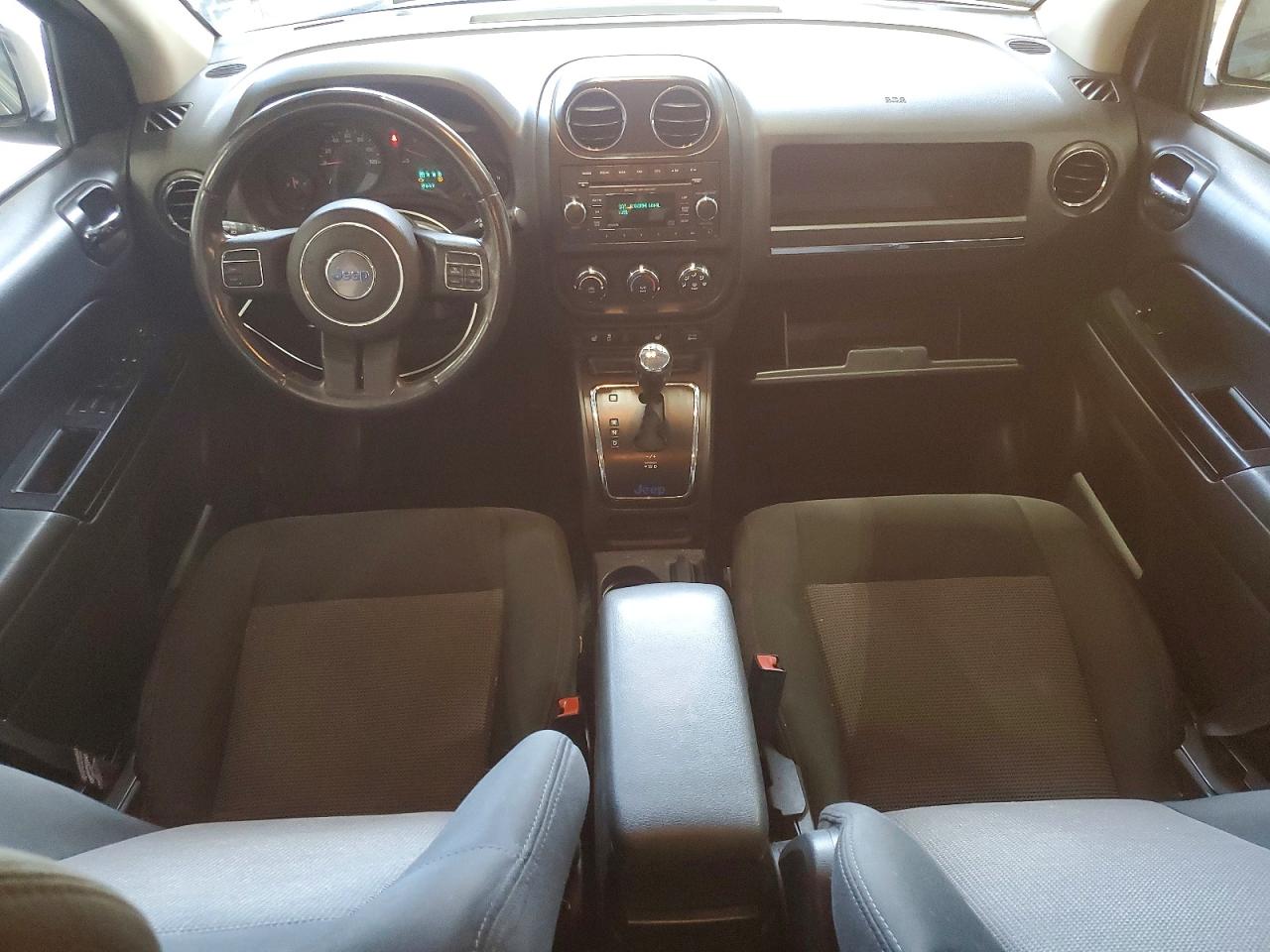 JEEP COMPASS 2012 — 9
