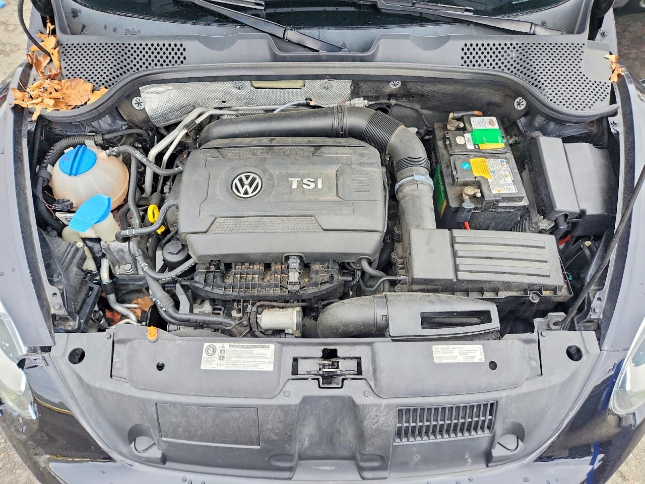 VOLKSWAGEN BEETLE 2013 — 12