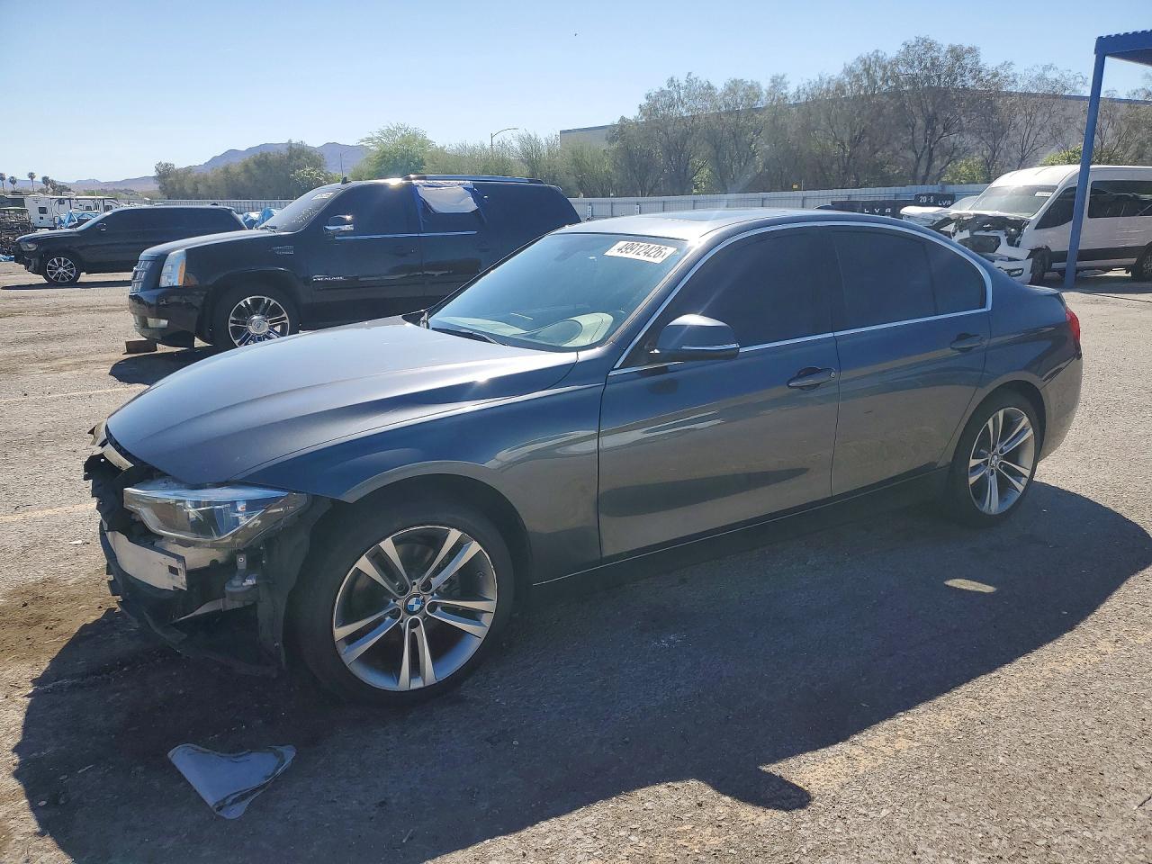 BMW 330 2018 — 2