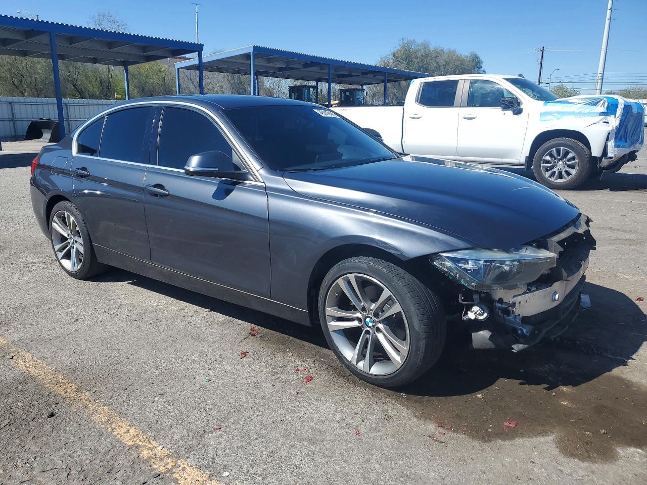 BMW 330 2018 — 5
