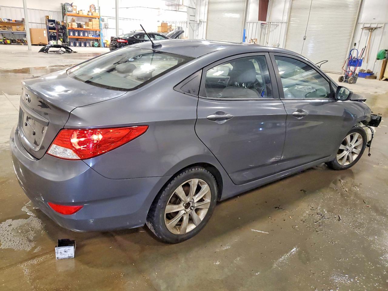 HYUNDAI ACCENT 2012 — 4
