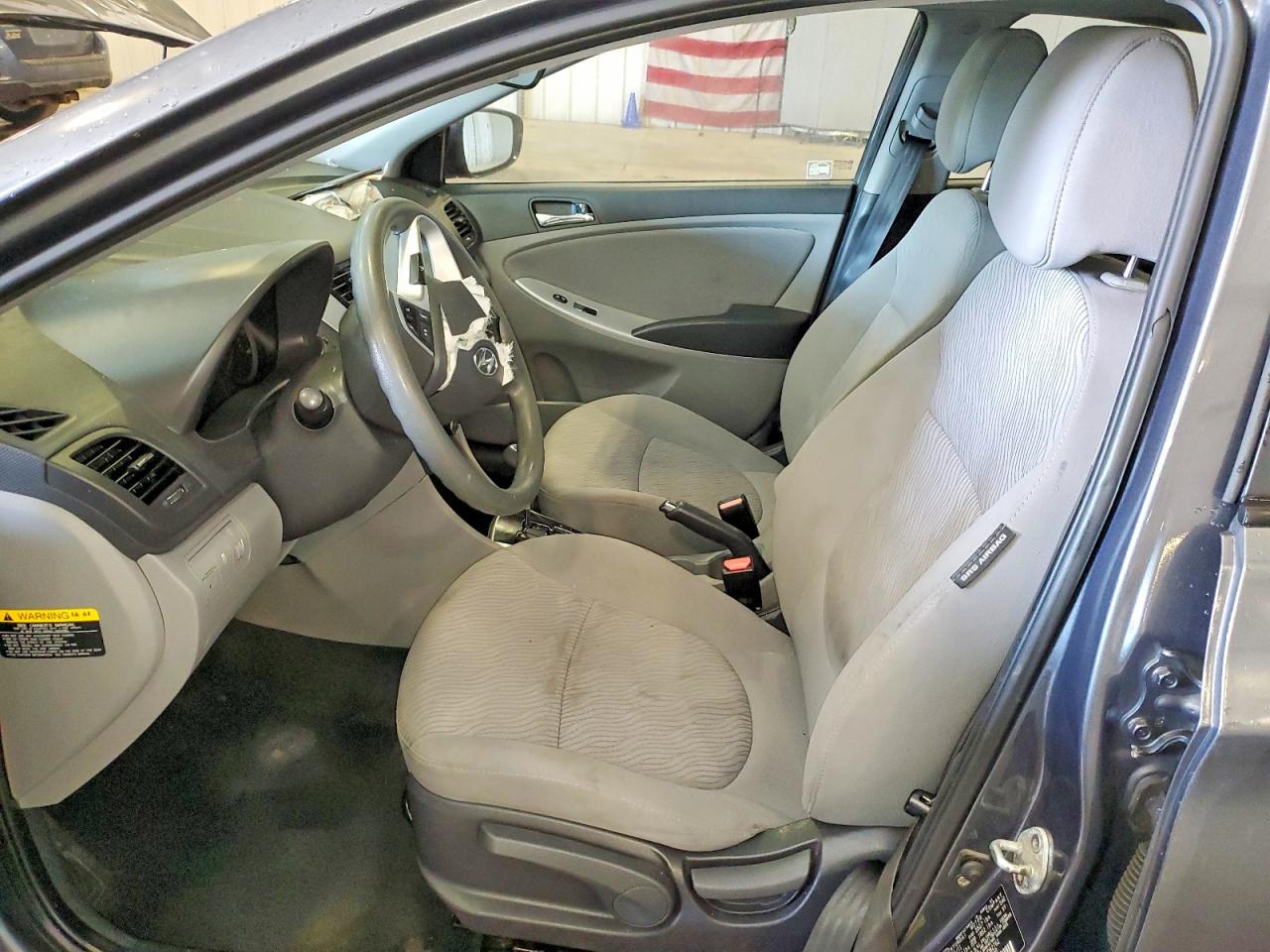 HYUNDAI ACCENT 2012 — 8
