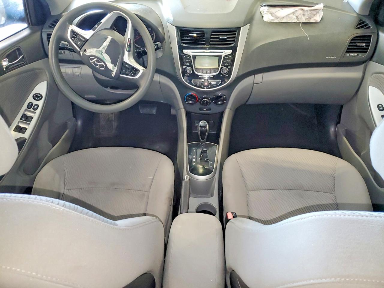 HYUNDAI ACCENT 2012 — 9