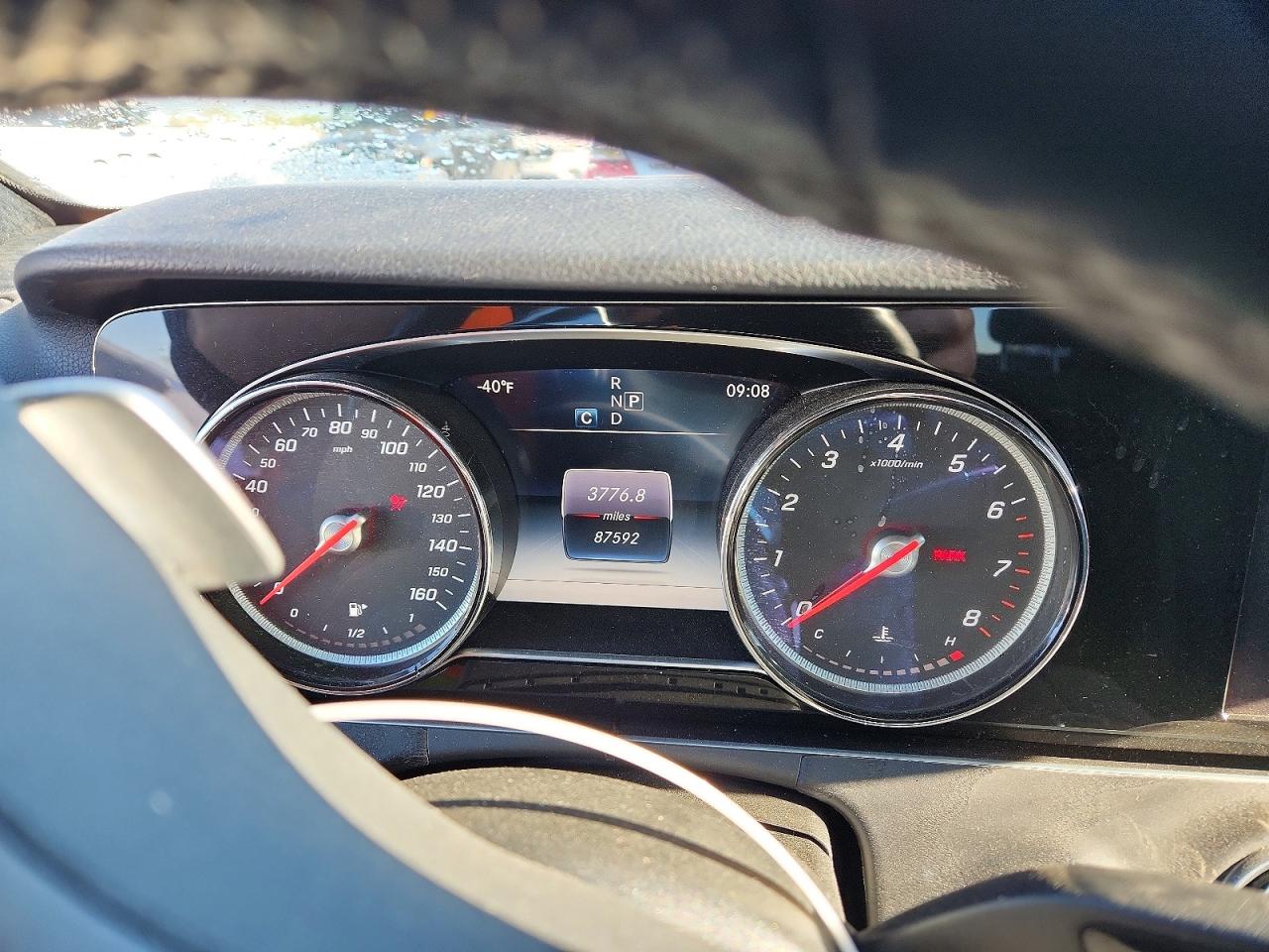 MERCEDES-BENZ E 2017 — 10
