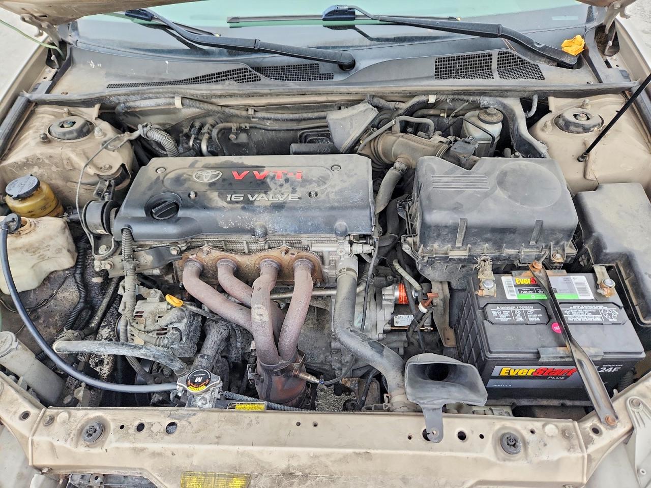 TOYOTA CAMRY 2002 — 12