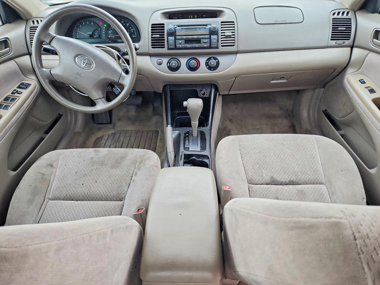 TOYOTA CAMRY 2002 — 9