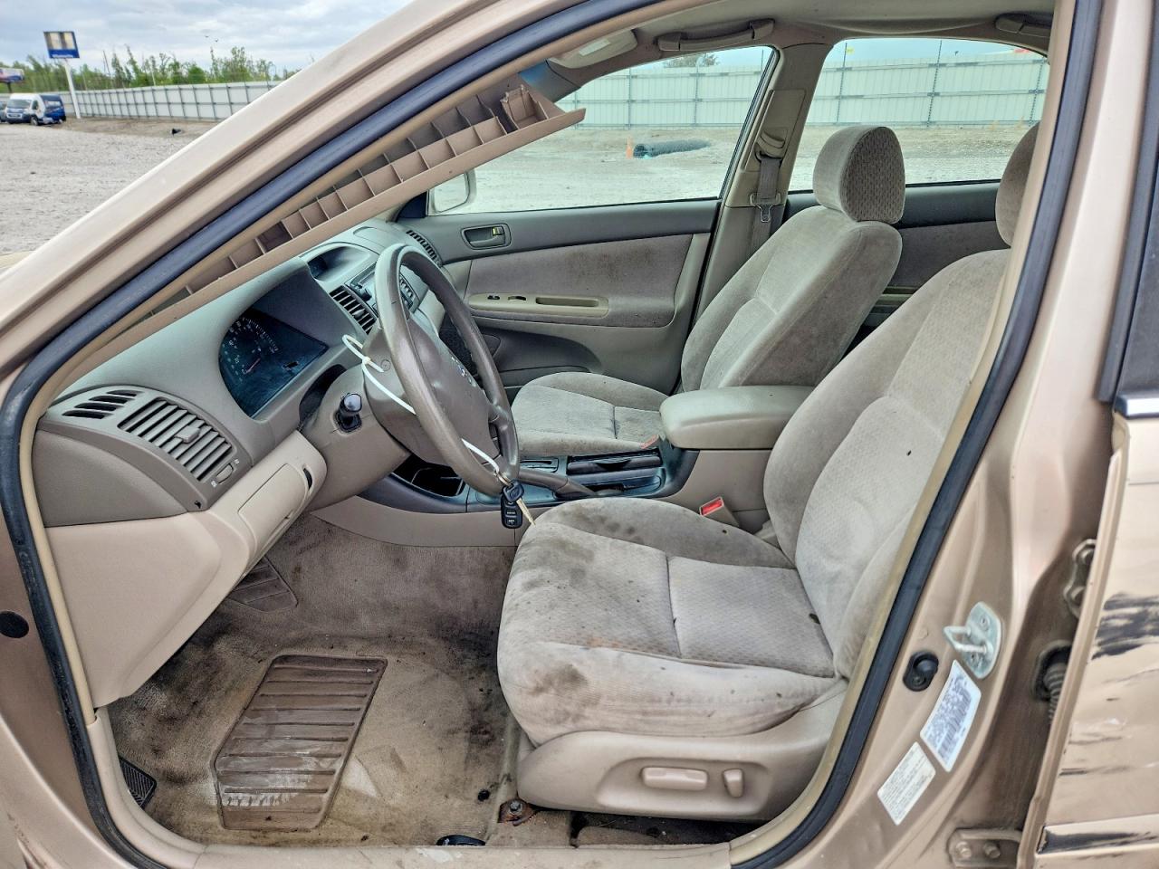 TOYOTA CAMRY 2002 — 8