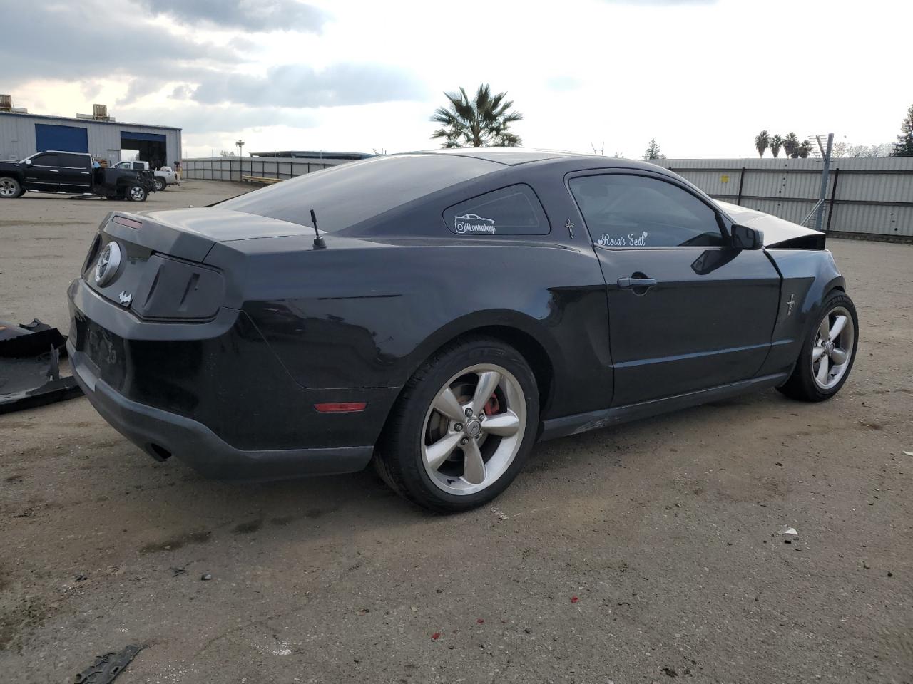 FORD MUSTANG 2012 — 4