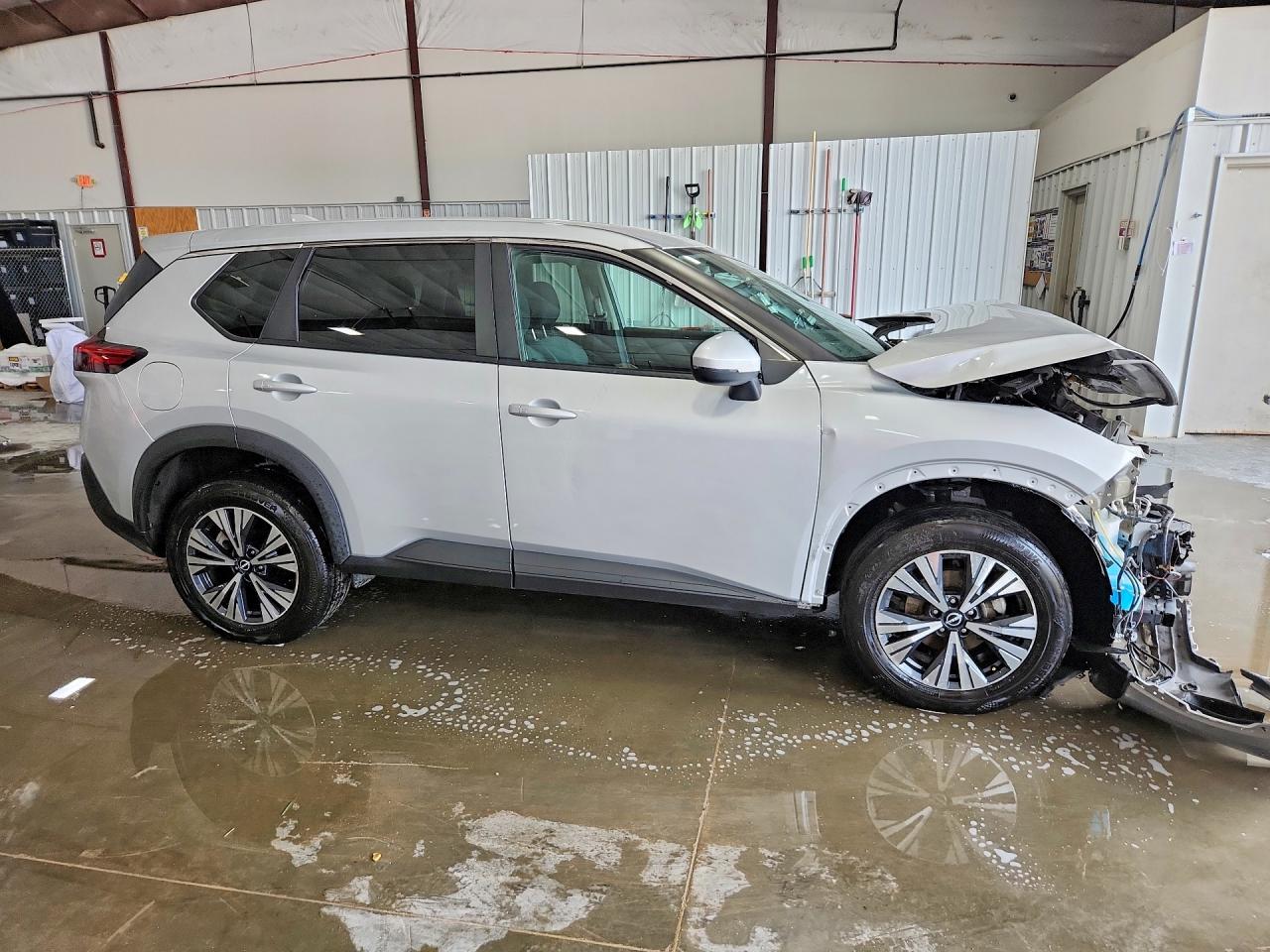 NISSAN ROGUE 2022 — 5