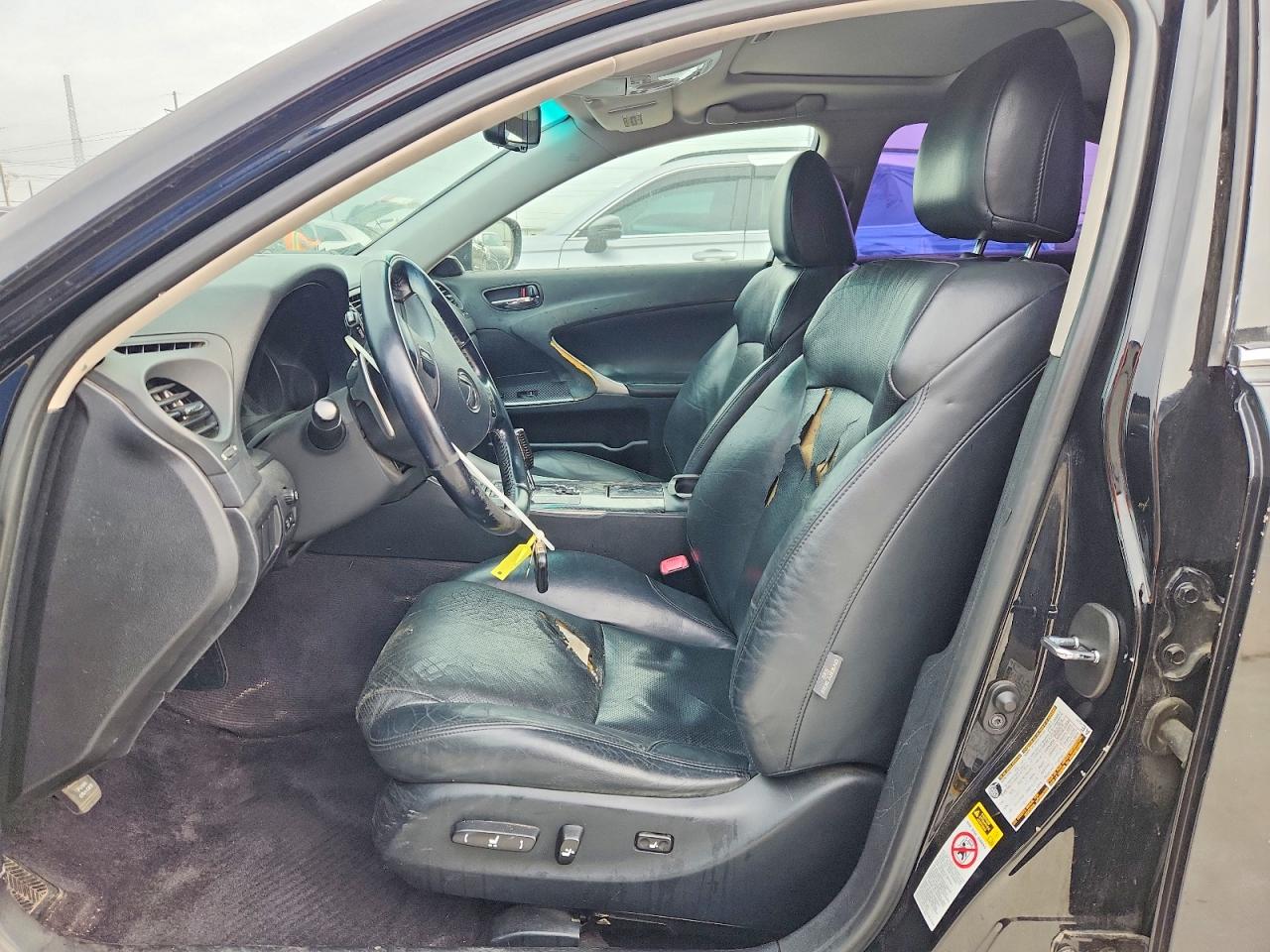 LEXUS IS 2007 — 8