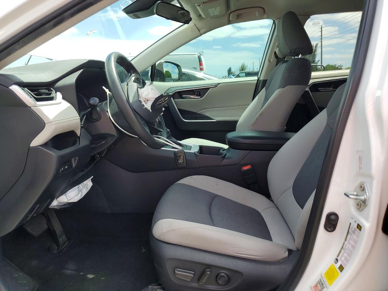 TOYOTA RAV4 HYBRID 2024 — 8