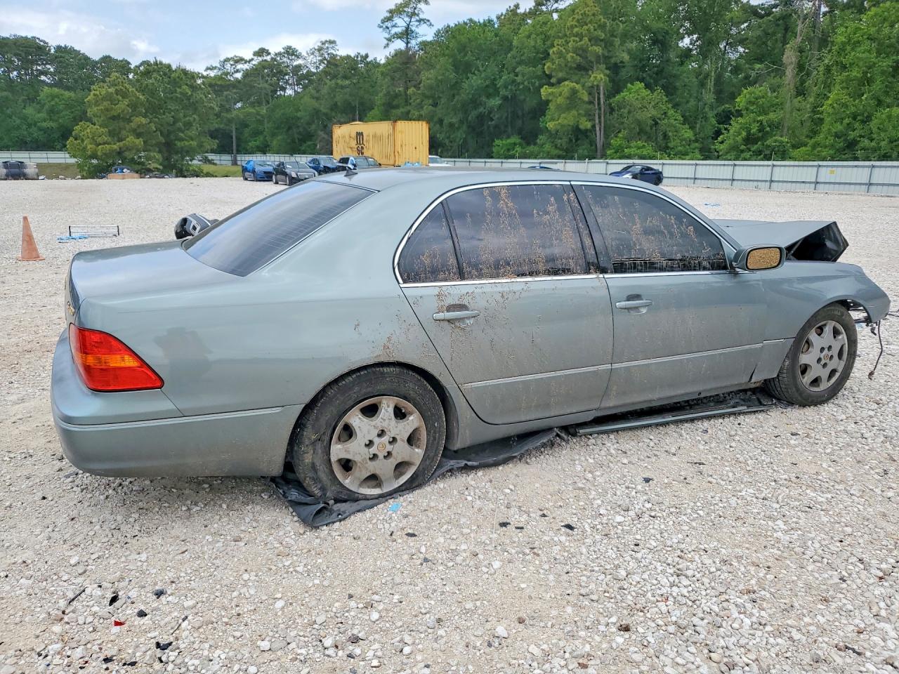 LEXUS LS 2002 — 4
