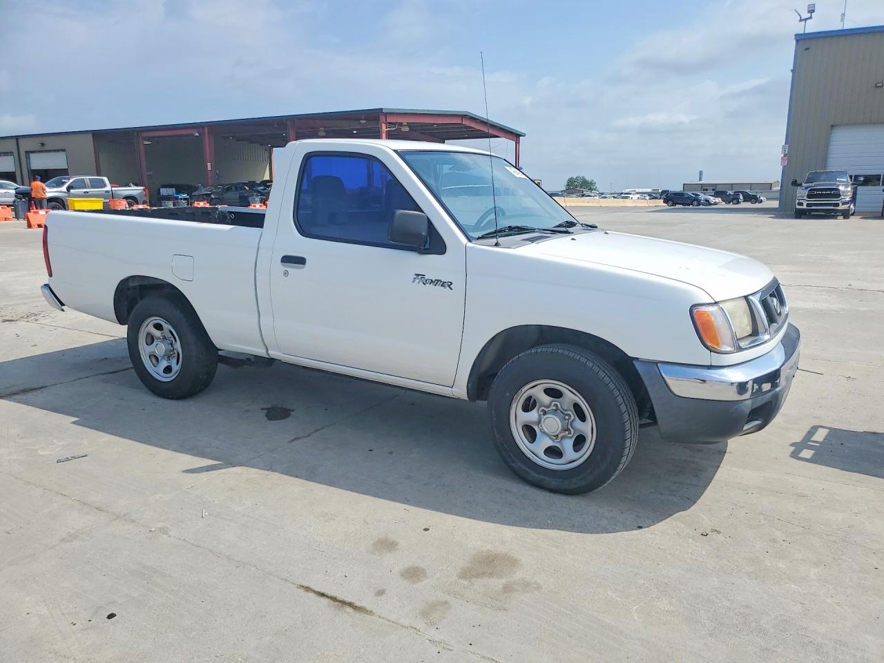 NISS FRONTIER 2000 — 5
