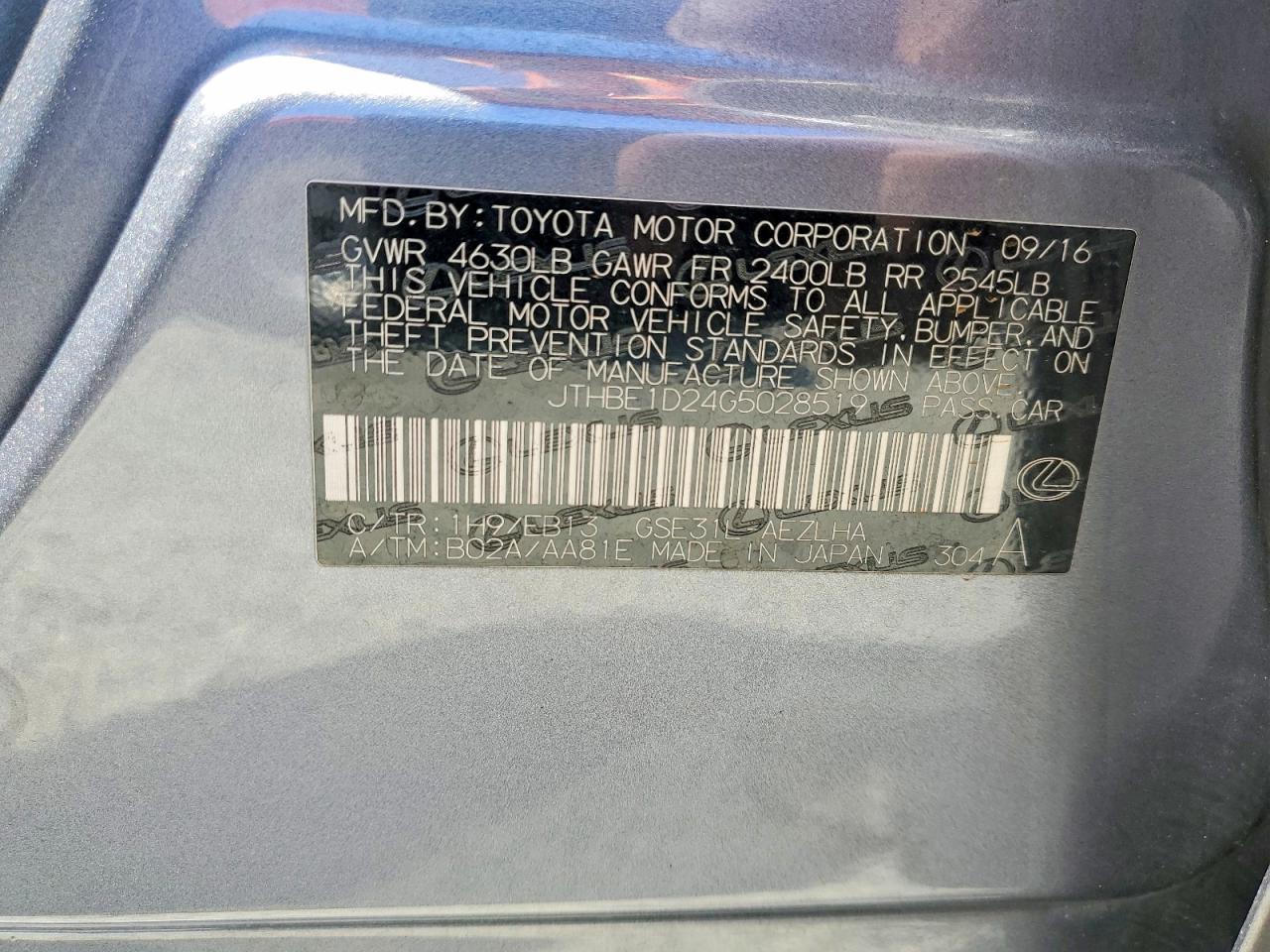 LEXUS IS 2016 — 13
