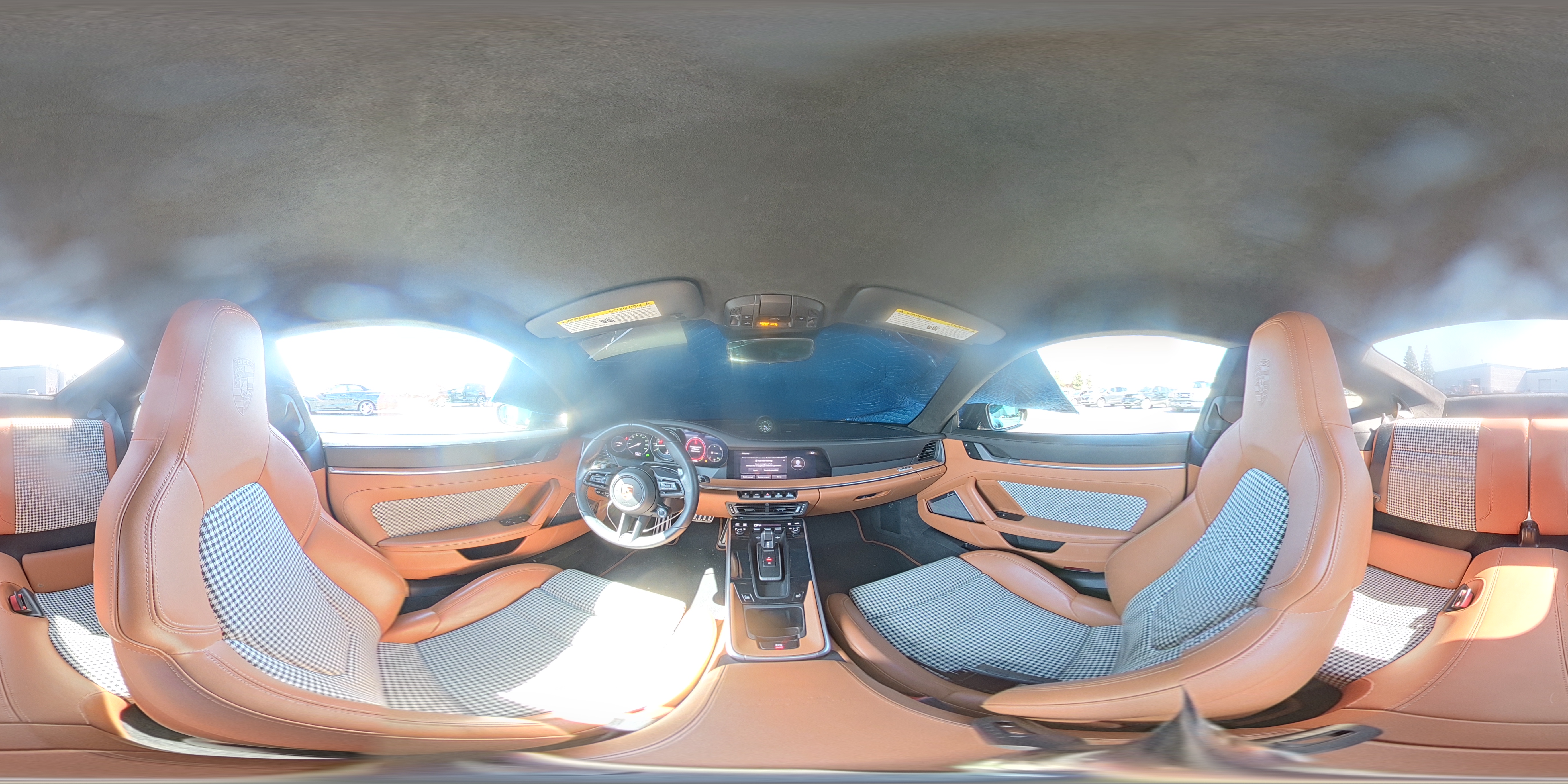 PORSCHE 911 2023 — 14