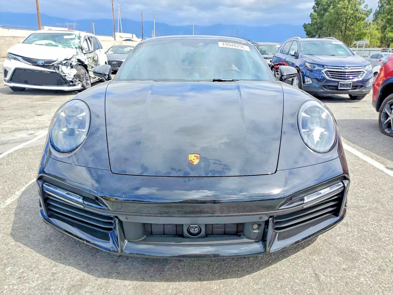 PORSCHE 911 2023 — 6