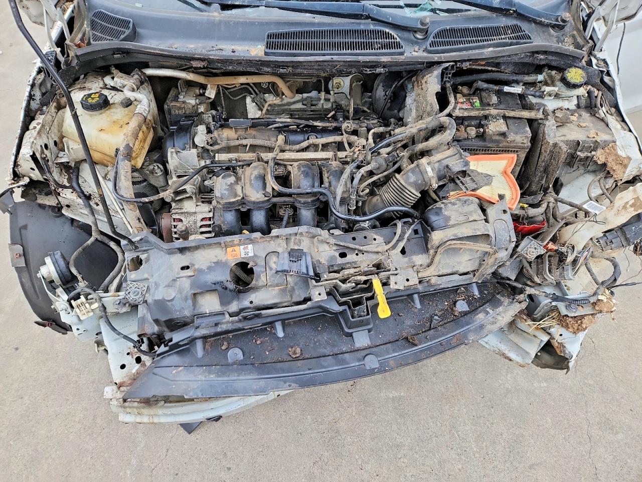 FORD FIESTA 2014 — 12