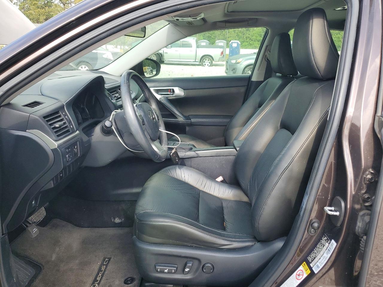 LEXUS CT 2012 — 8