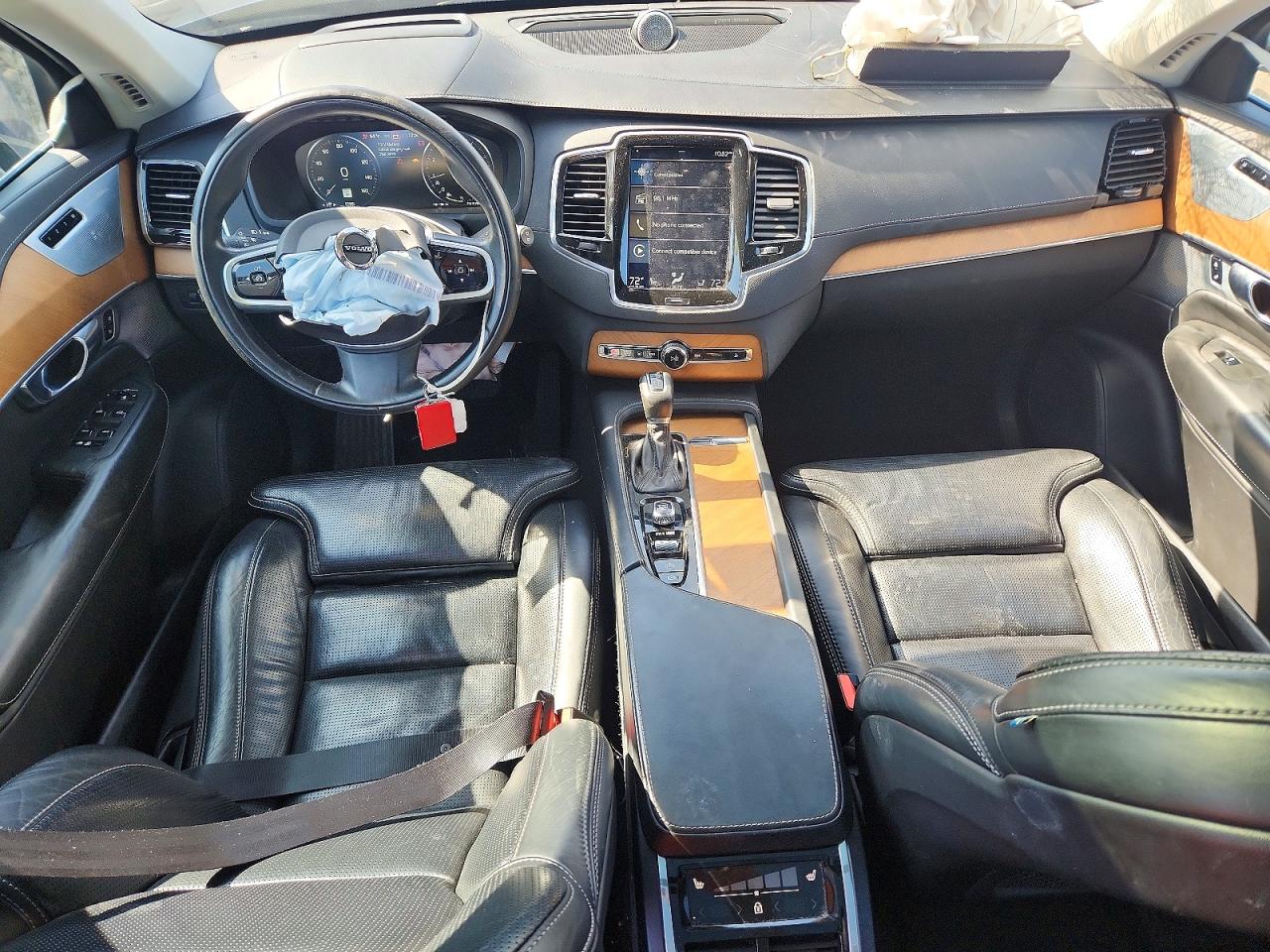 VOLVO XC90 2019 — 9