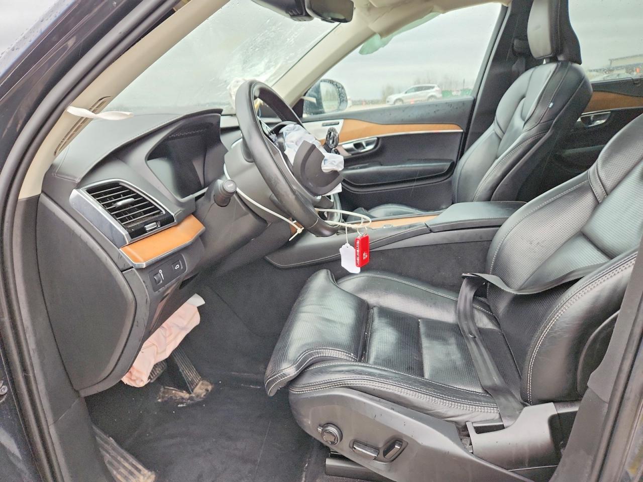 VOLVO XC90 2019 — 8