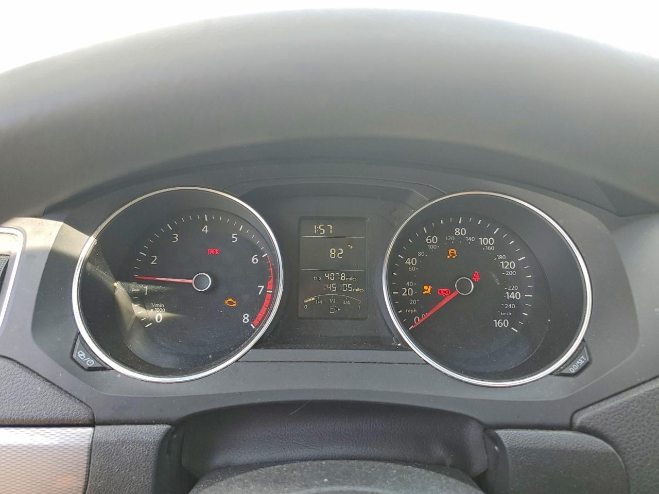 VOLKSWAGEN JETTA 2018 — 10