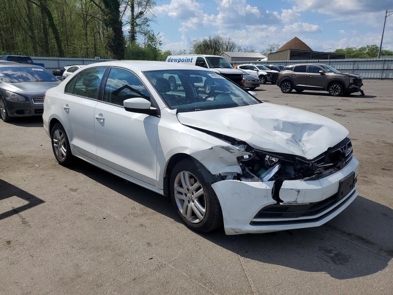 VOLKSWAGEN JETTA 2018 — 5