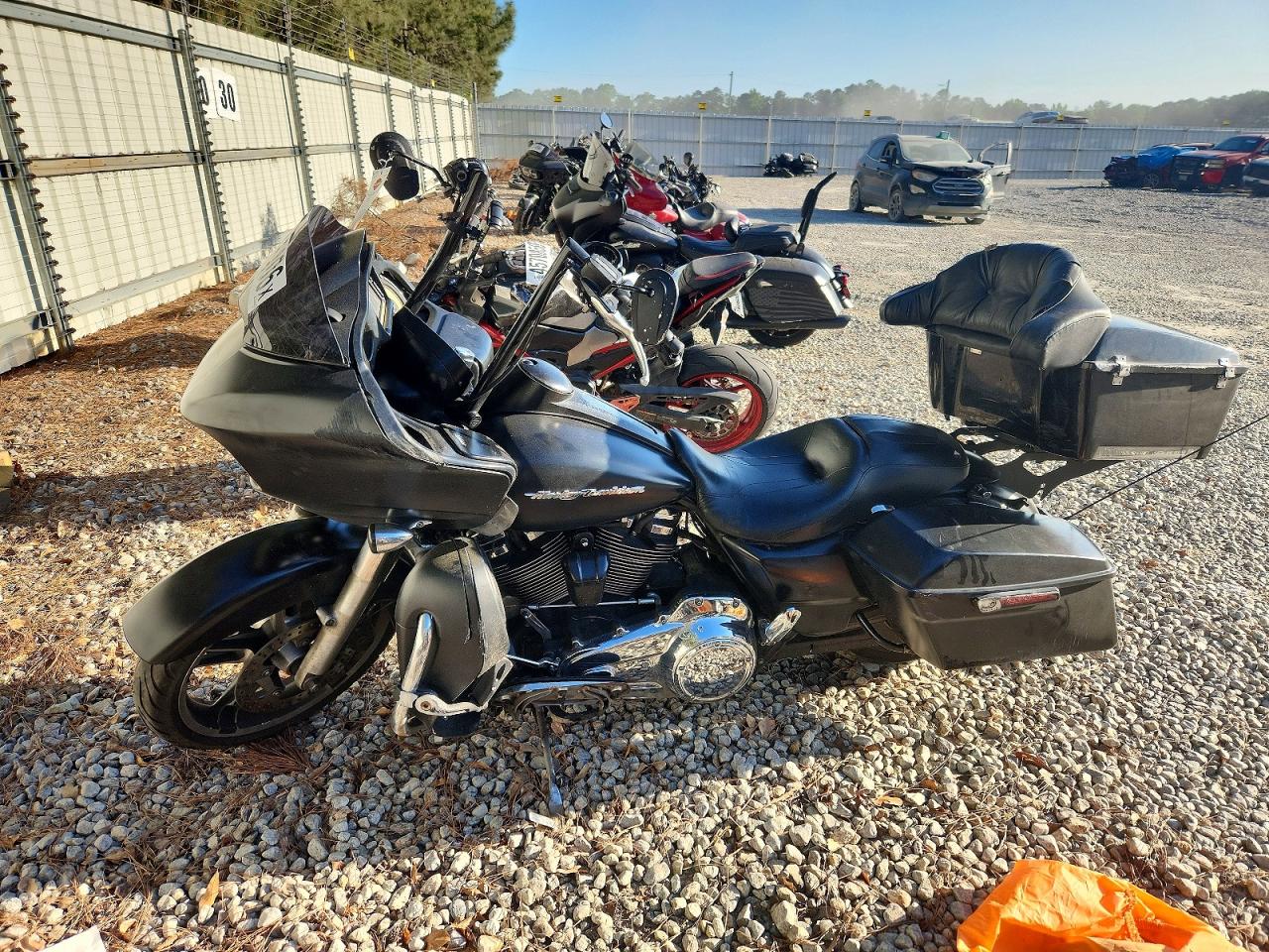 HARLEY-DAVIDSON FLTRXS 2017 — 4