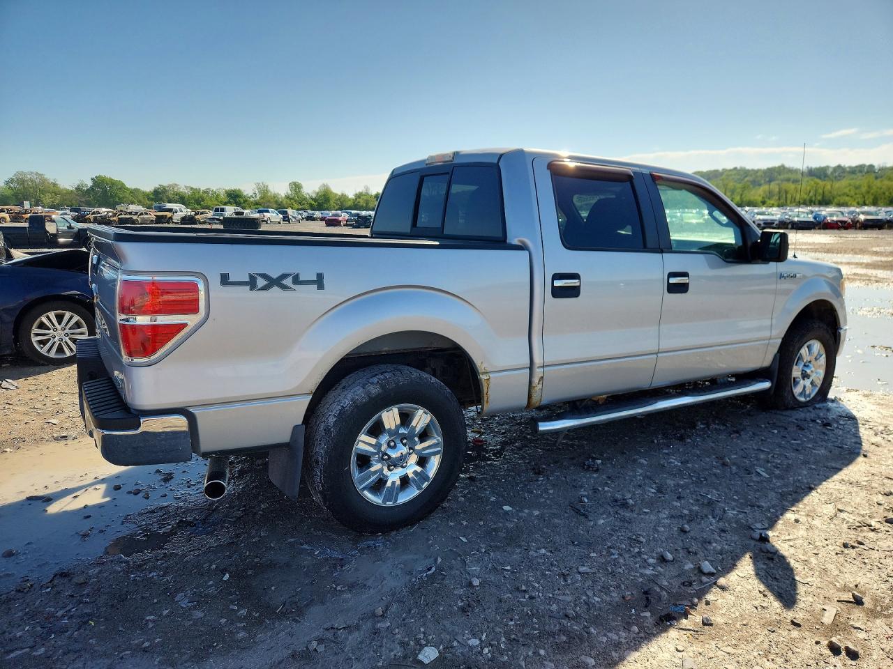 FORD F-150 2011 — 4
